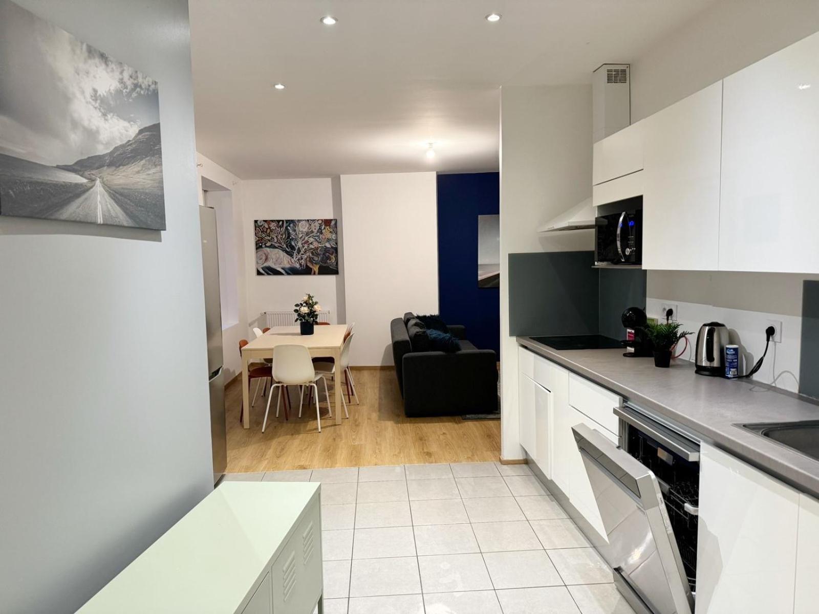 24 Chic & Cosy Grand Appart 88M2 Parking Gratuit Hypercentre Netflix Saint-Etienne  Exterior foto